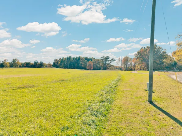 395 Old Oak Hill Rd, Cookeville, TN 38580