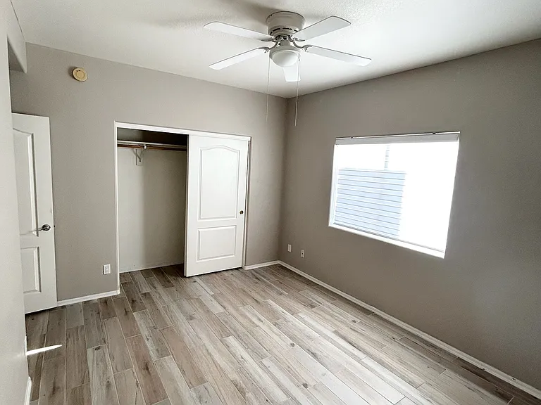 17201 N 16th Dr #3 — Photo 6