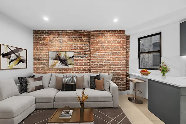 Rented by Vector New York, LLC | media 38