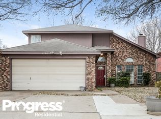 1156 Highland Station Dr, Saginaw, TX 76131