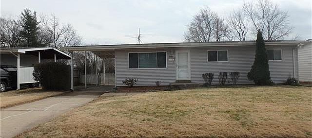 1st image of 1380 Bobolink Dr