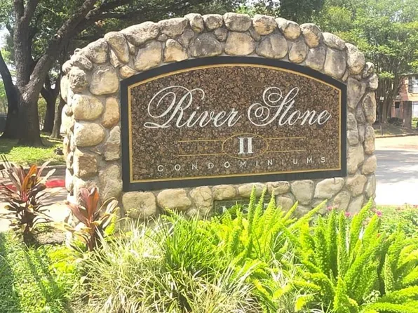 10855 Meadowglen Ln APT 927, Houston, TX 77042