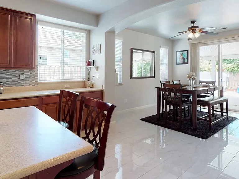 1113 Tori Ct — Photo 9