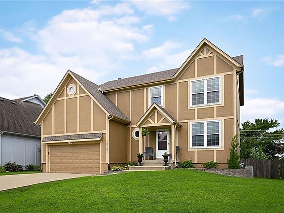 3rd image of 12242 S Shannan Ln
