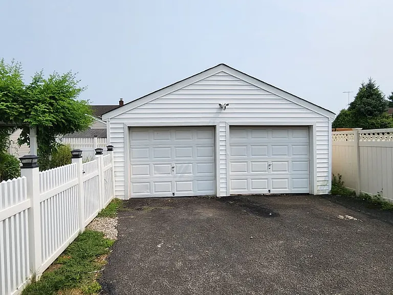 135 Morristown Rd — Photo 21
