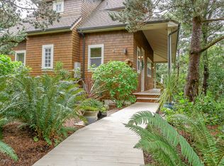 50 Stone Bridge Ct, Yachats, OR 97498