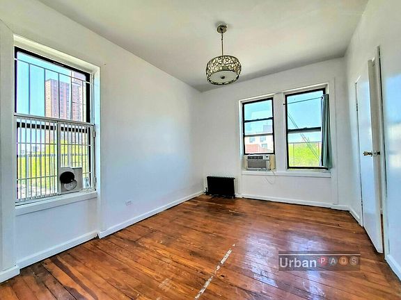 4th image of 332 Vernon Ave #12A