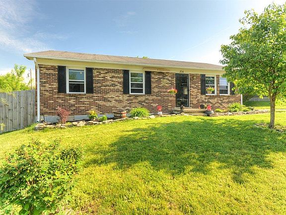 2nd image of 204 Holiday Dr