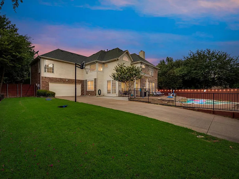 600 Post Oak Dr — Photo 43