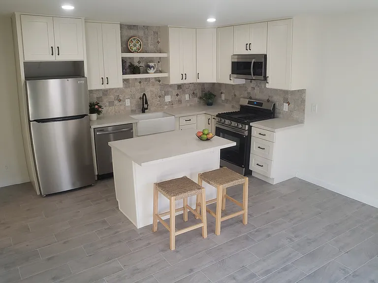 96 W Willey St — Photo 1