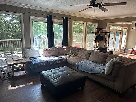 3rd image of 2808 18th Ave