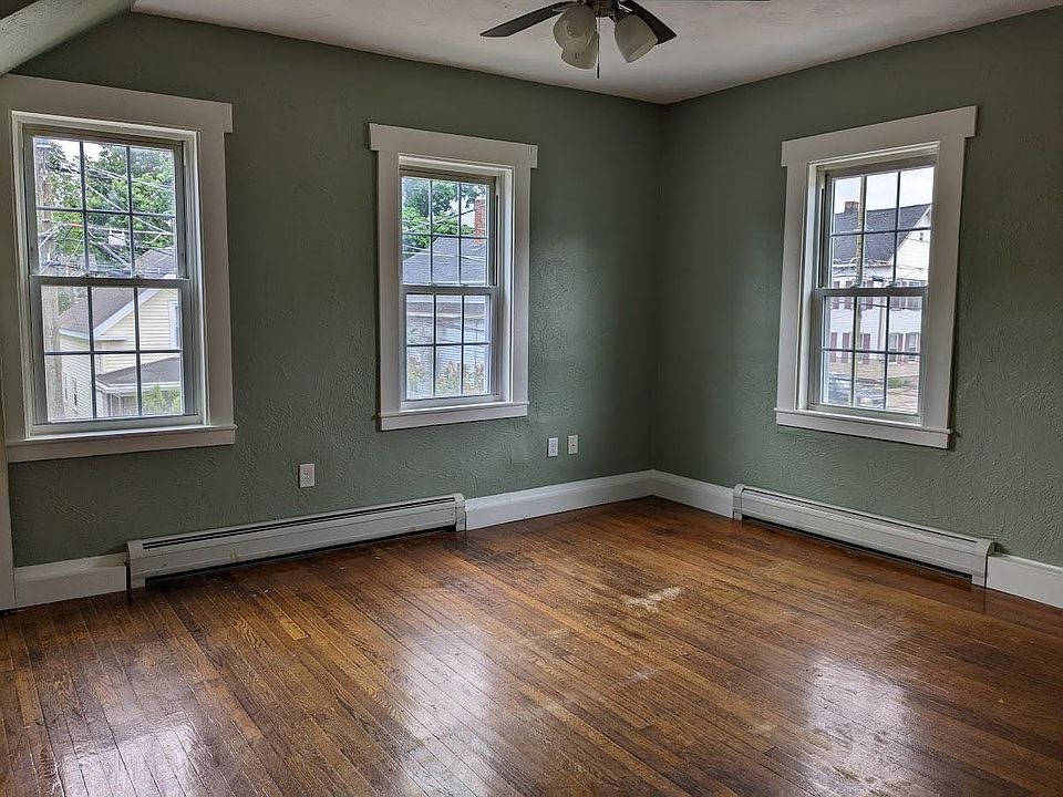 Green Bedroom 1