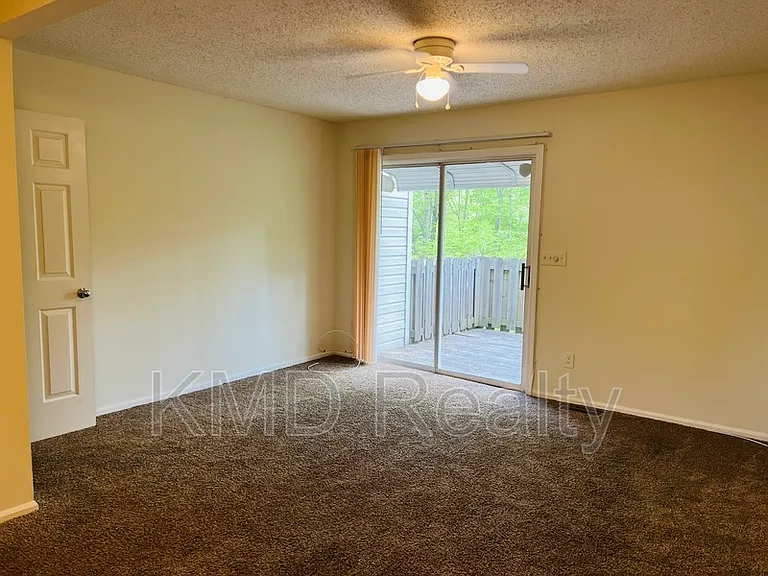 630 Lex Dr — Photo 4