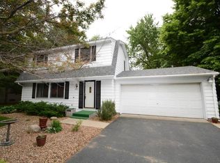 9861 Brookview Rd, Woodbury, MN 55125