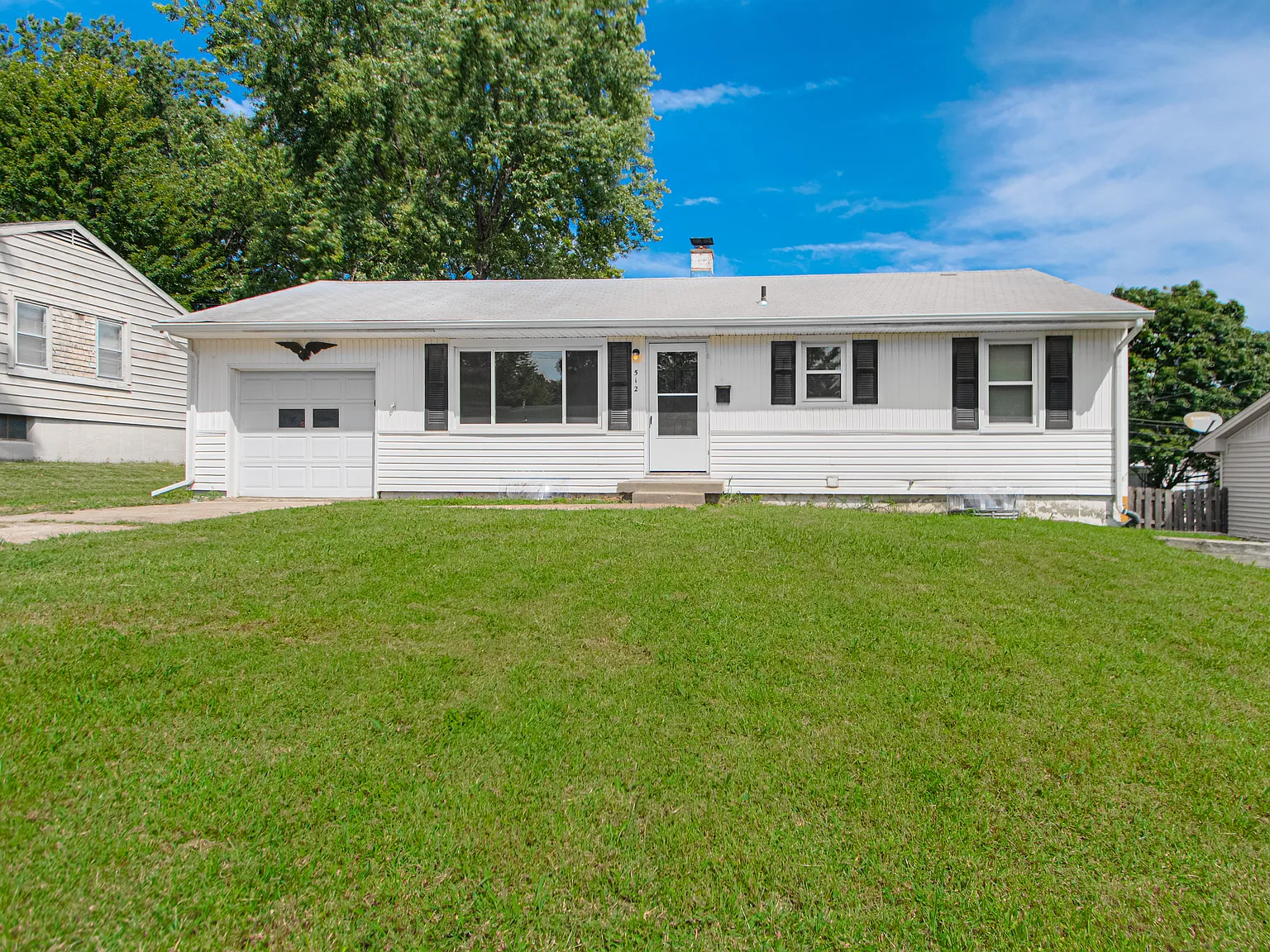 3 bed, 1655 sqft, $2,100 — Photo 3