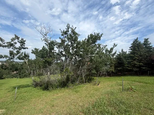 5108 42a St, Ponoka, AB T4J 1M3