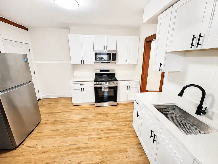 6805 S Artesian Ave #1 — Photo 10