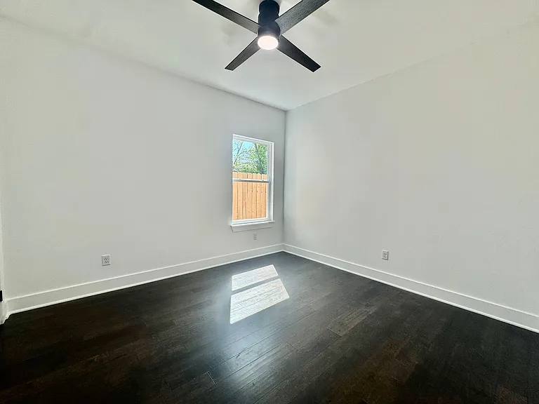 6926 Paris St #B — Photo 15