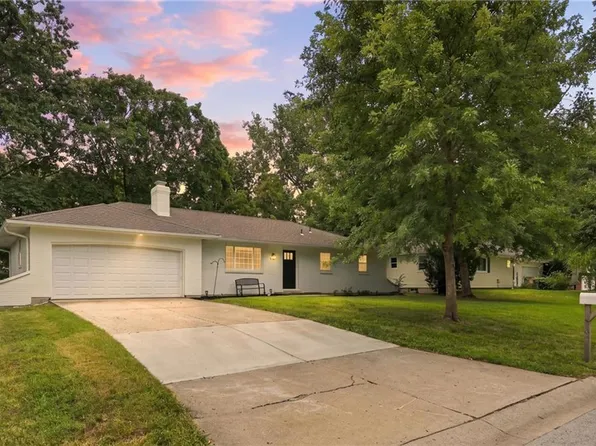 5913 Noland Rd, Shawnee, KS 66216
