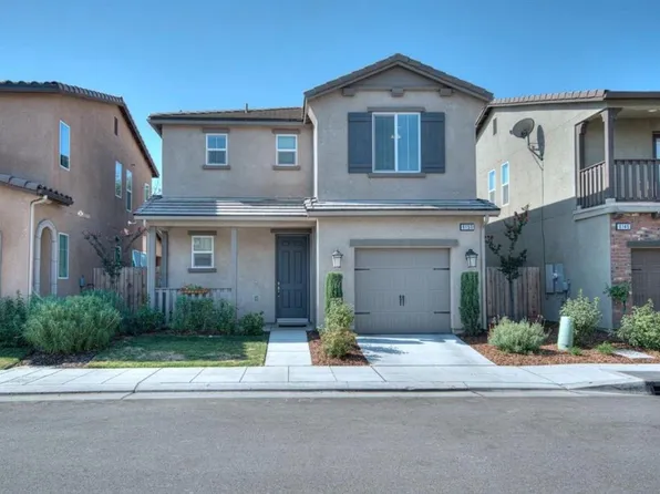 6153 E Peruna Way, Fresno, CA 93727