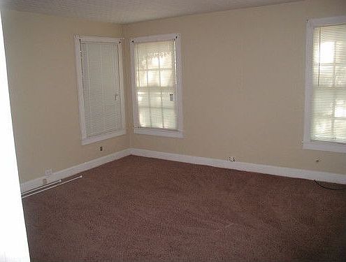5th image of 2101 North Dr