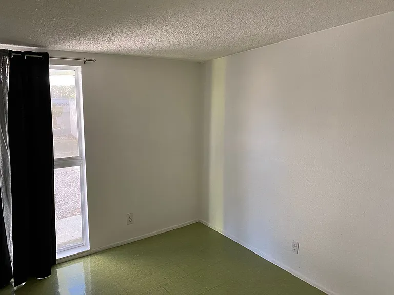 3328 Seneca Dr — Photo 7