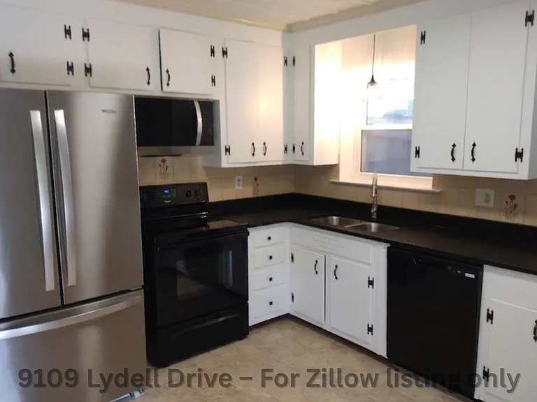 9109 Lydell Dr — Photo 3