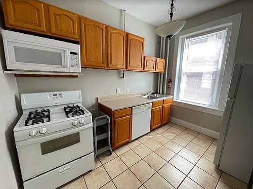 622 Graydon Ave Photo 1