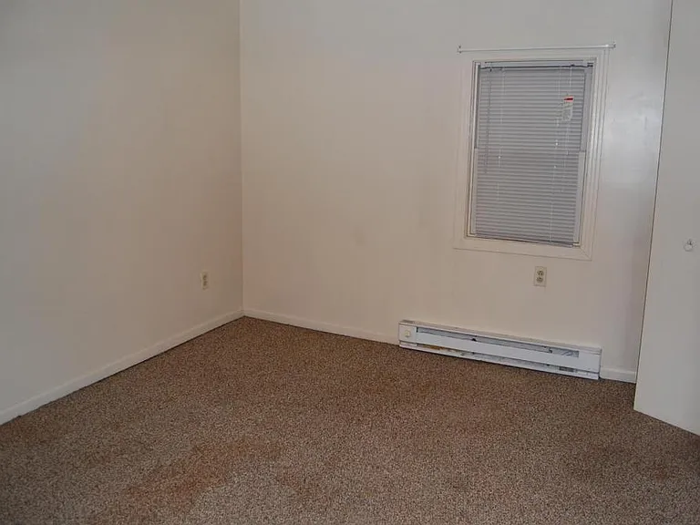 609 Grove City Rd #11 — Photo 8