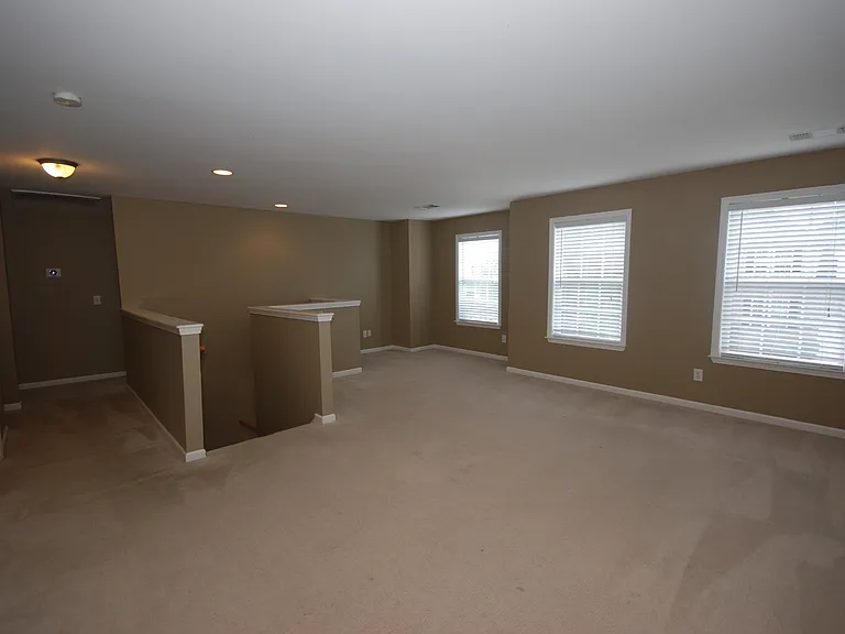 314 Forest Bend Dr — Photo 17