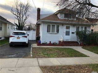 310 Park Ave, Freeport, NY