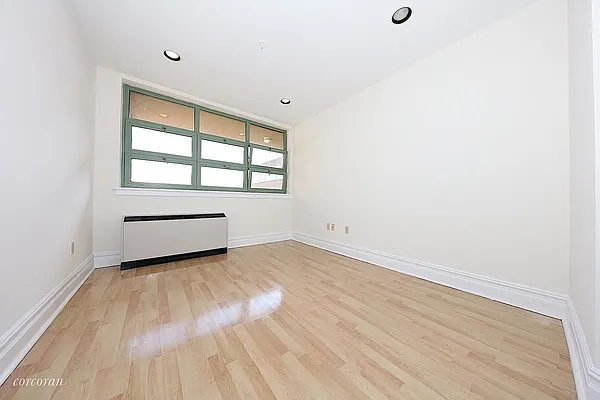 Rented by Corcoran | media 28
