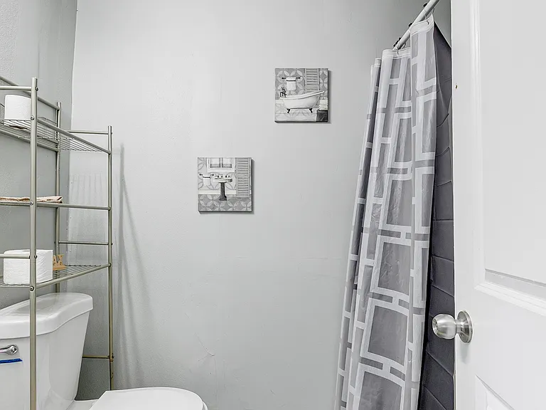 609 N Carolina Ave — Photo 8