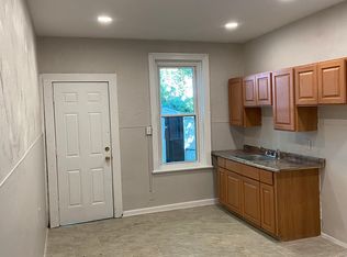 412 Lamberton St, Trenton, NJ 08611