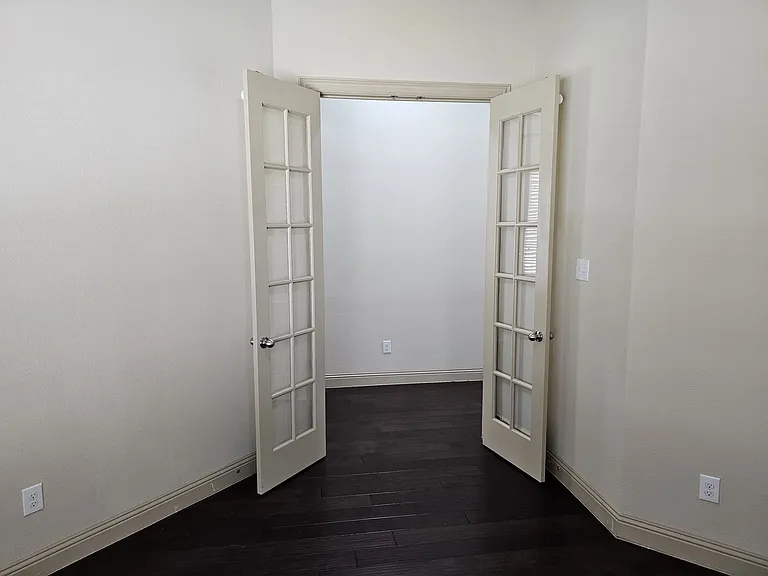 4012 Eaton Park Dr — Photo 5