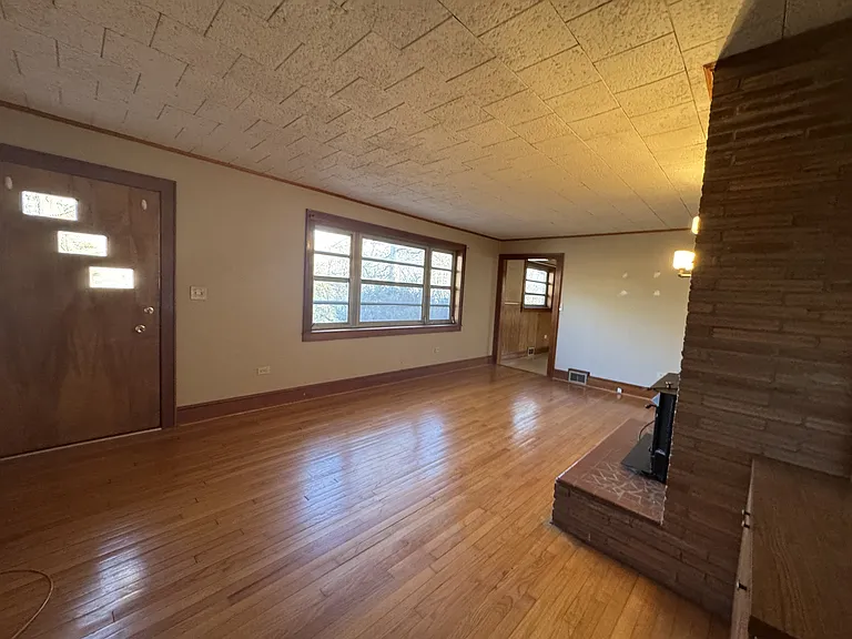 5804 Elkin Hwy — Photo 9