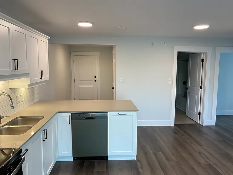 55 Forest Hill Rd #121 — Photo 4