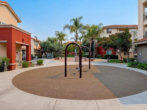 2nd image of 2177 Alum Rock Ave APT 132