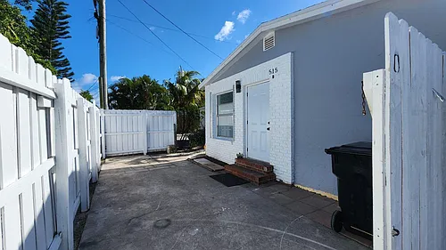 515 10th Ave N #REAR Photo 1