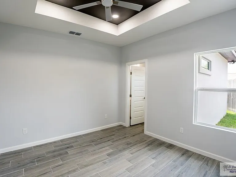 1725 Clinton St #A — Photo 17