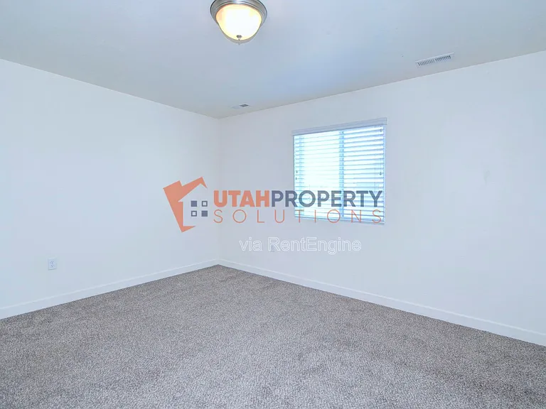 8172 N Broken Spoke Ln — Photo 12