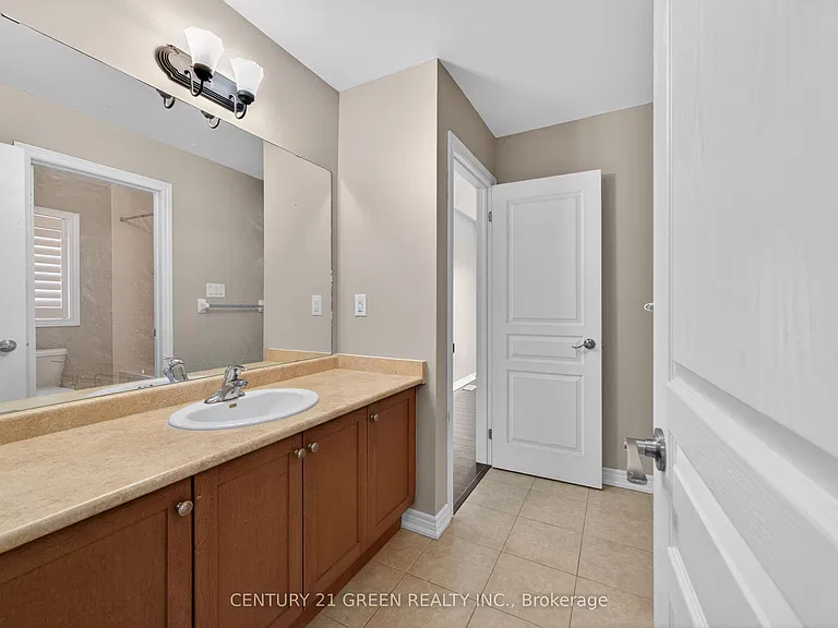 50 Bellcrest Rd — Photo 27