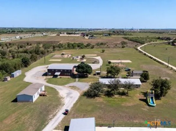 3925 Linne Rd, Seguin, TX 78155