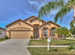 5533 Sparrow Hawk Ct, Zephyrhills, FL 33541