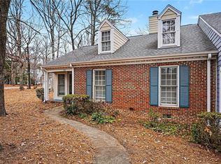 1201 Deptford Ct, Raleigh, NC 27609