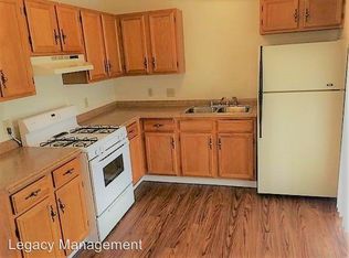 919 Pius Ln APT 6, Bettendorf, IA 52722
