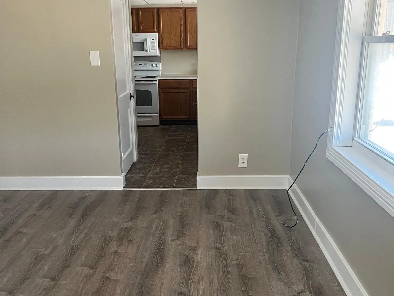 1568 Lincoln Ave — Photo 2