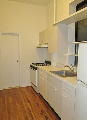 Rented by Keller Williams NYC | media 8