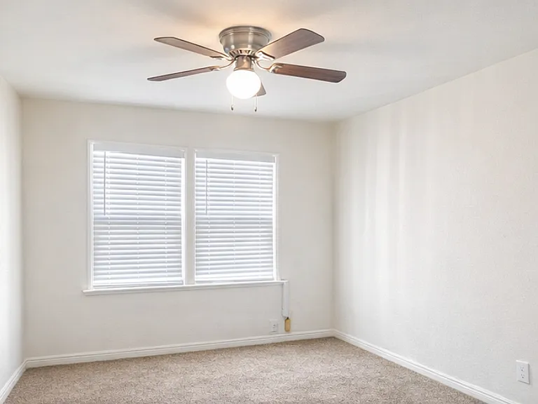 12610 S Figueroa St #12610 — Photo 1
