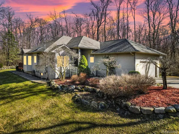 4197 Blood Rd, Metamora, MI 48455